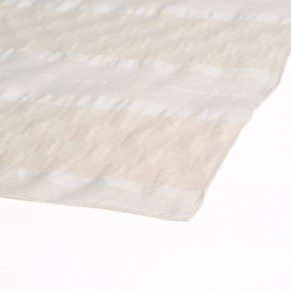 226 Foulard soie et laine et mohair 226 Foulard soie et laine et mohair